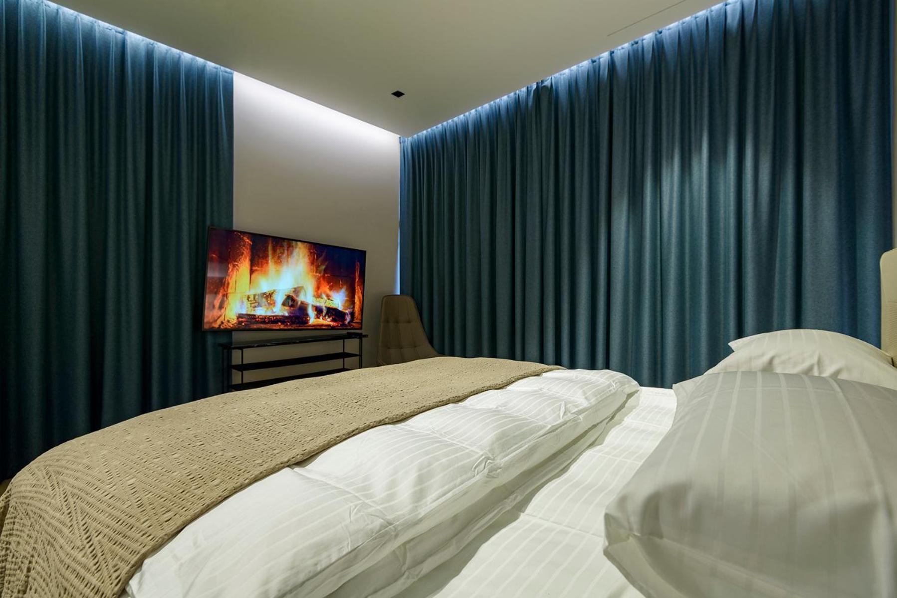 Presidential Apartments - The Best Location, Beds, Smart-House System And Interior Vilnius Exterior photo